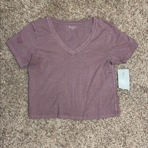 NWT athleta organic cotton Mauve V-Neck Women's crop Top sz M